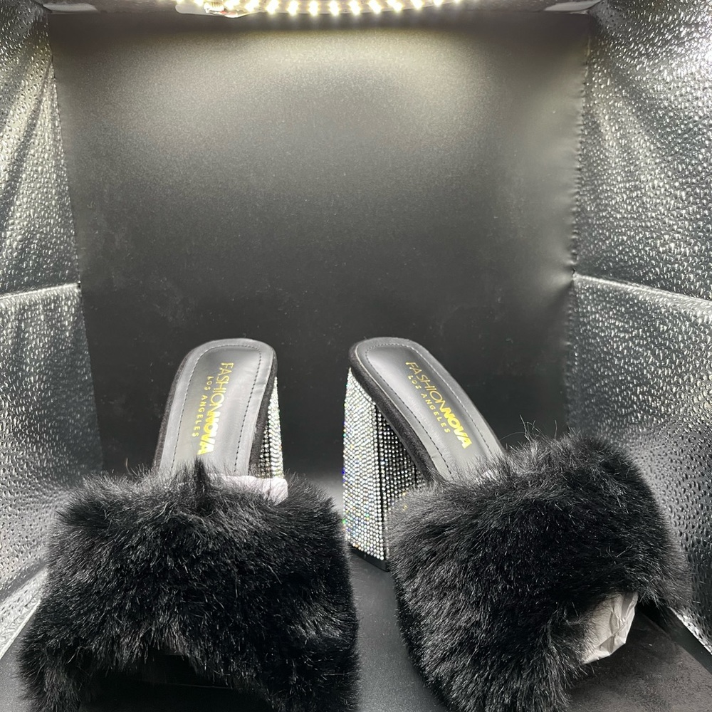 black fur rhinestone heels black new - Picture 4 of 4